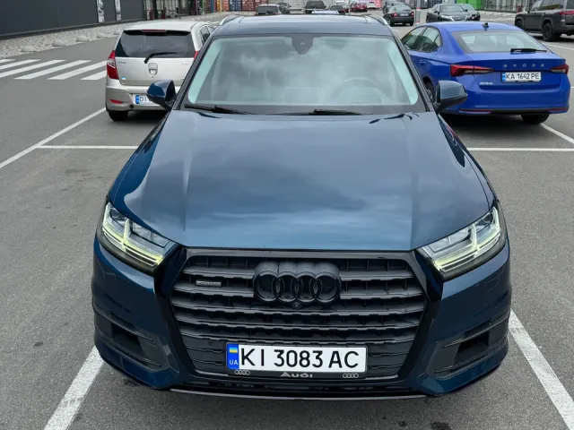 Audi Q7 - фото 5