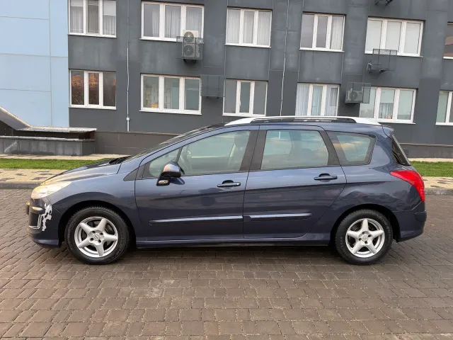 Peugeot 308 - фото 5