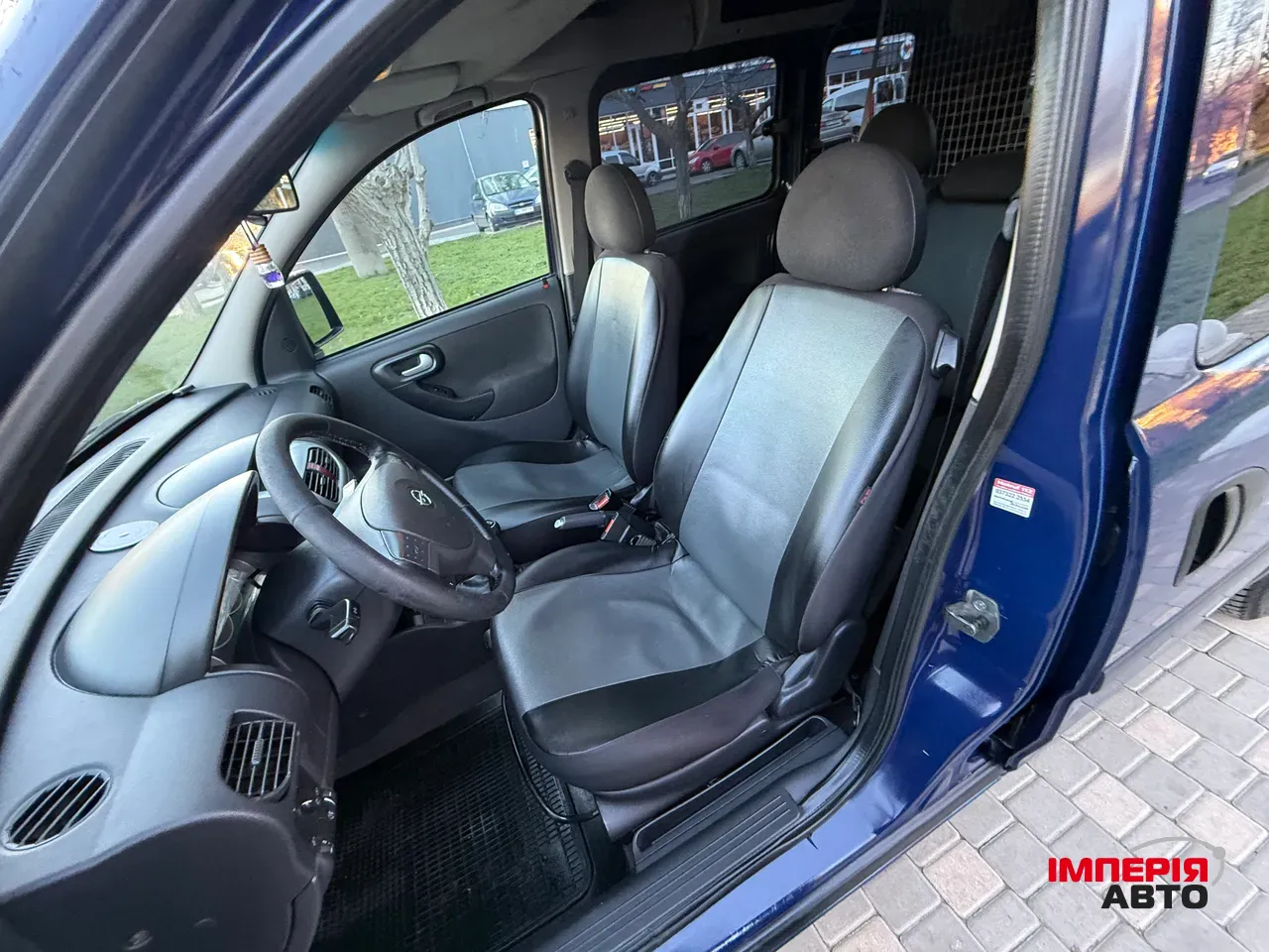 Opel Combo - фото 35