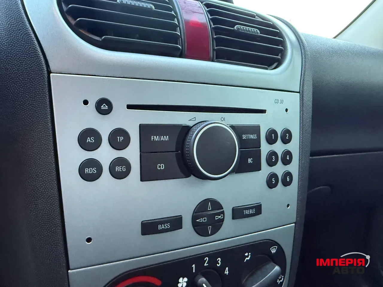 Opel Combo - фото 42