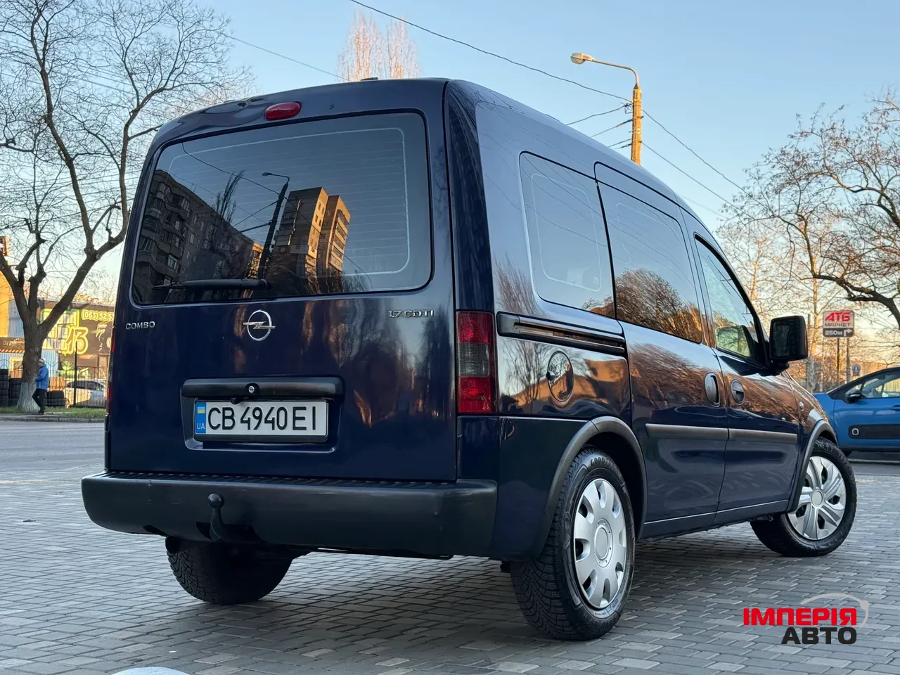 Opel Combo - фото 17