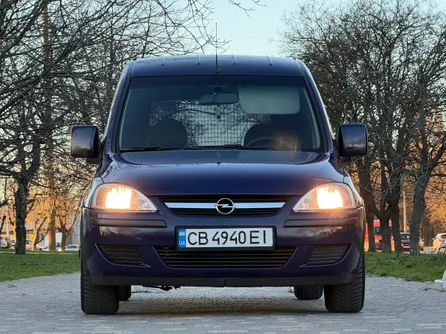 Opel Combo - фото 3