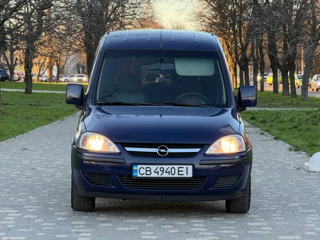 Opel Combo - фото 2