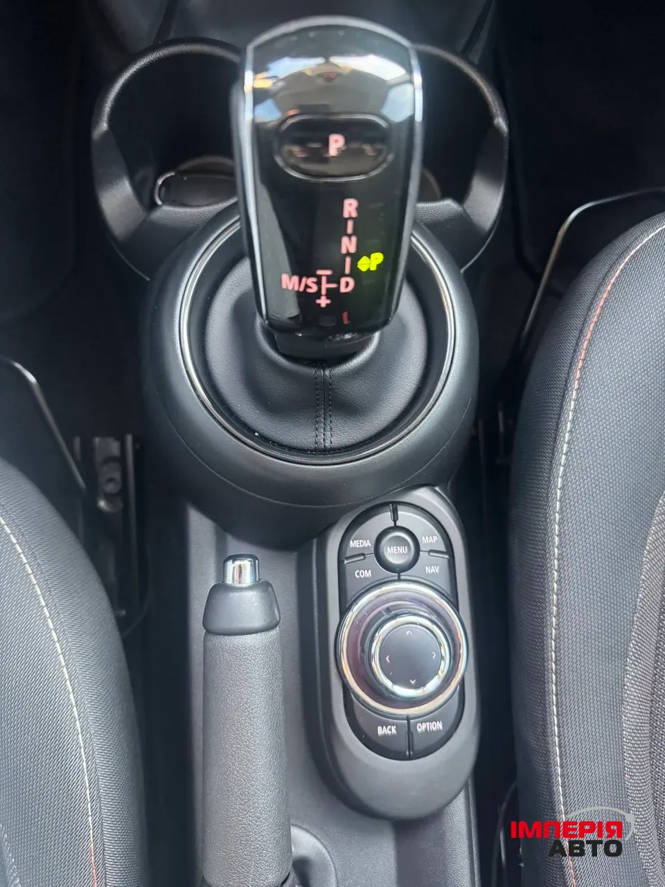 Mini Hatch - фото 20