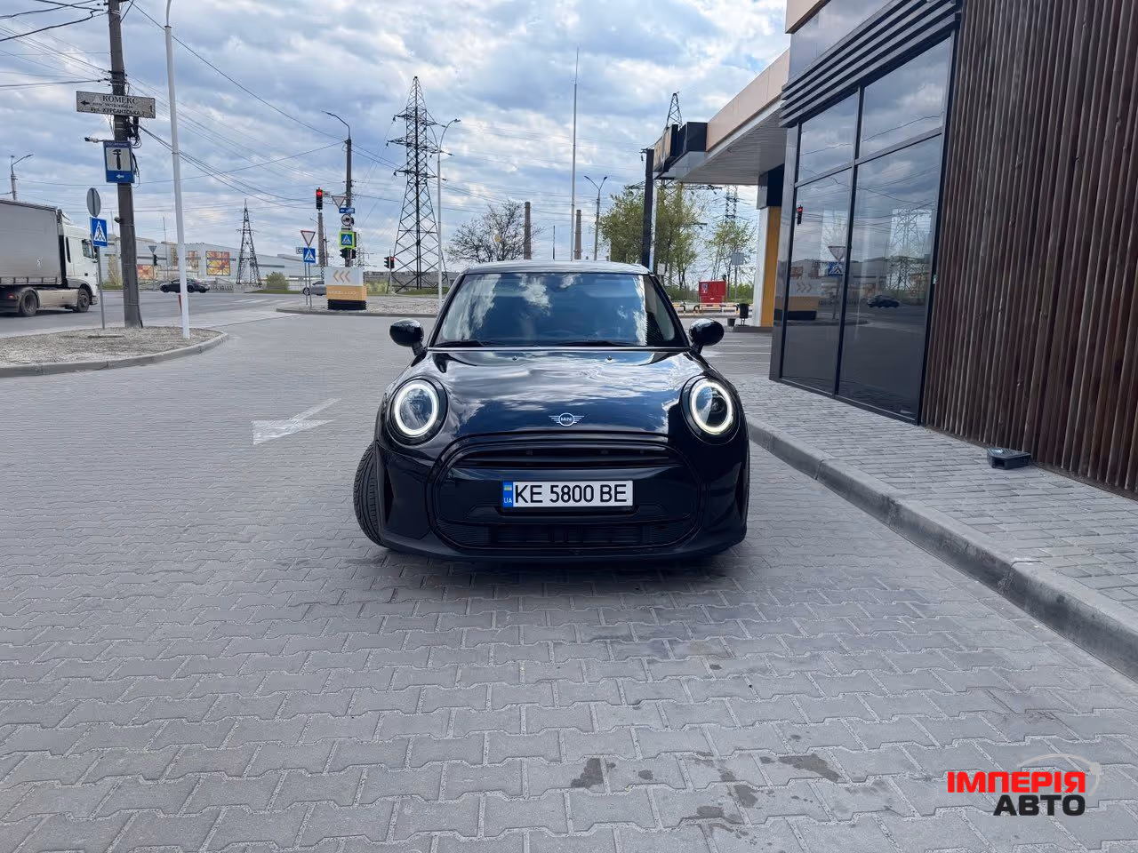 Mini Hatch - фото 6