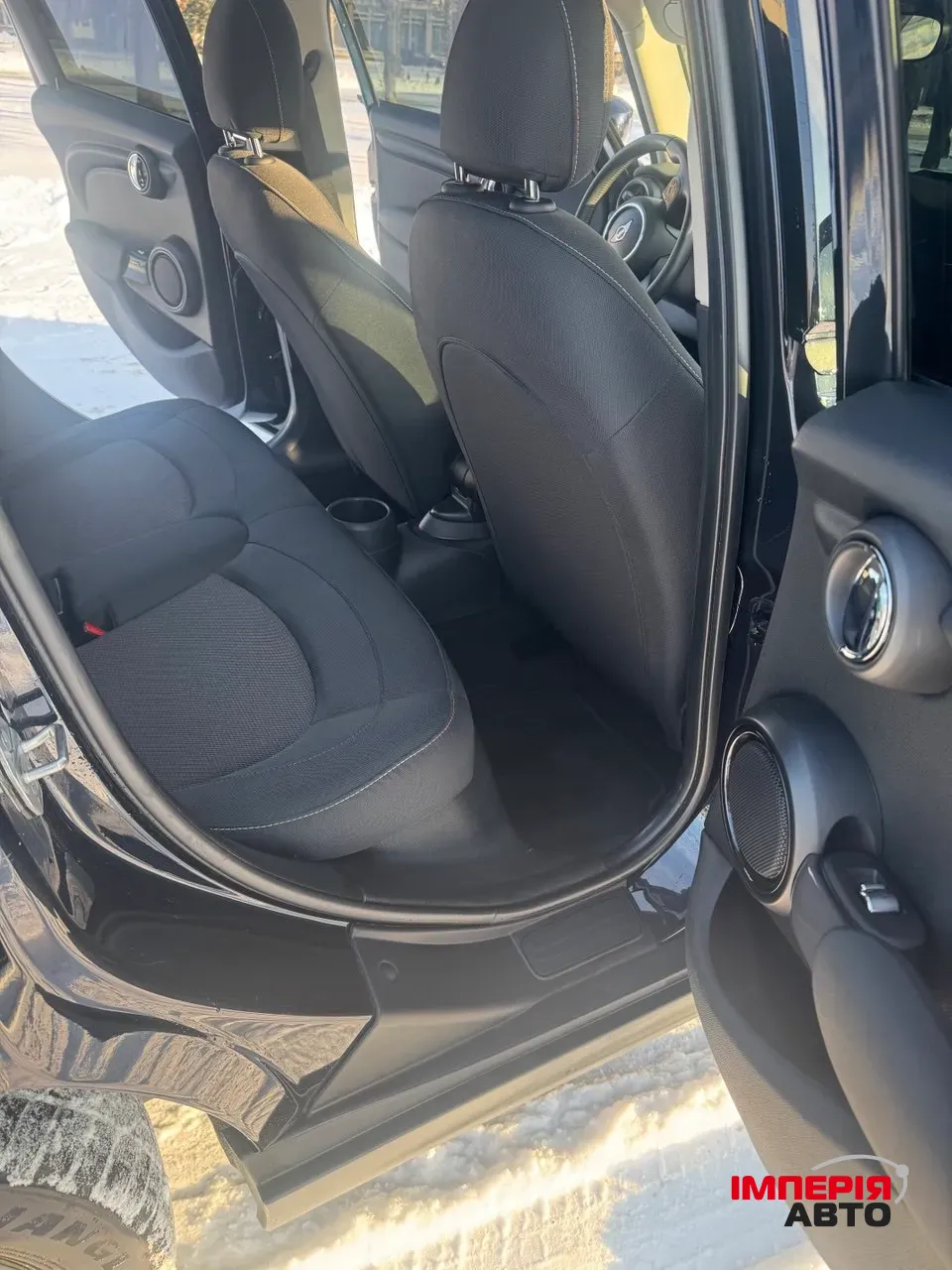 Mini Hatch - фото 12