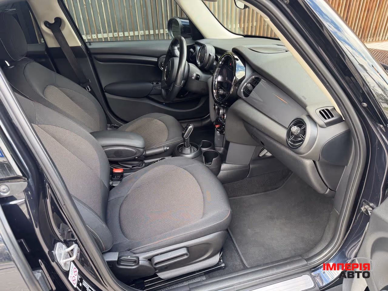 Mini Hatch - фото 9