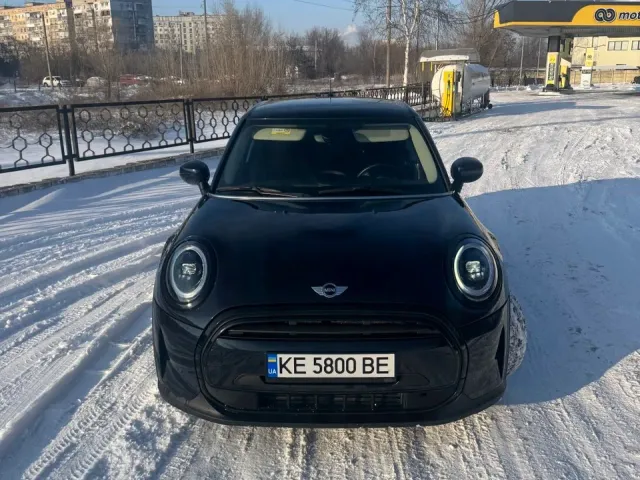 Mini Hatch - фото 1