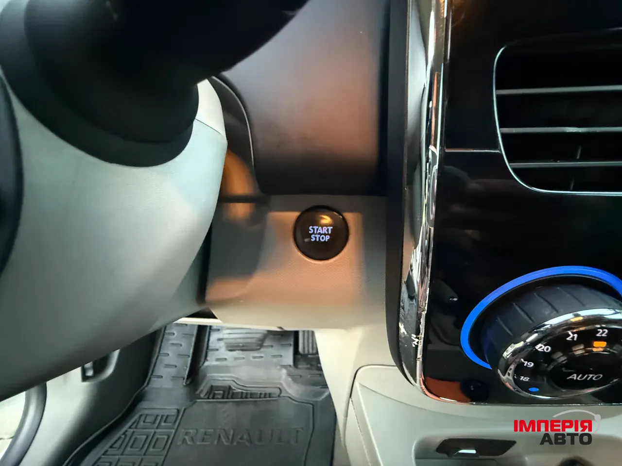 Renault ZOE - фото 60