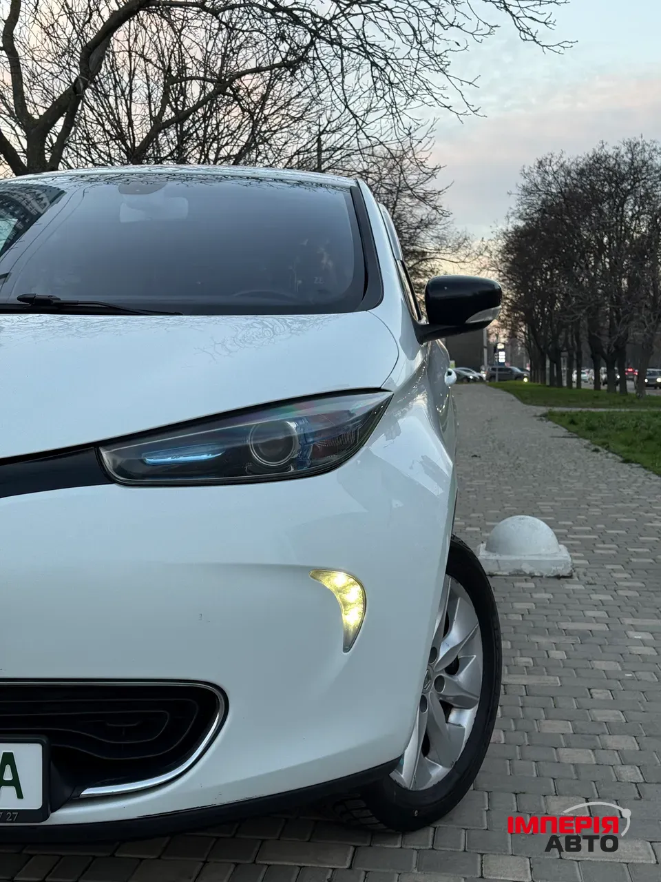 Renault ZOE - фото 6