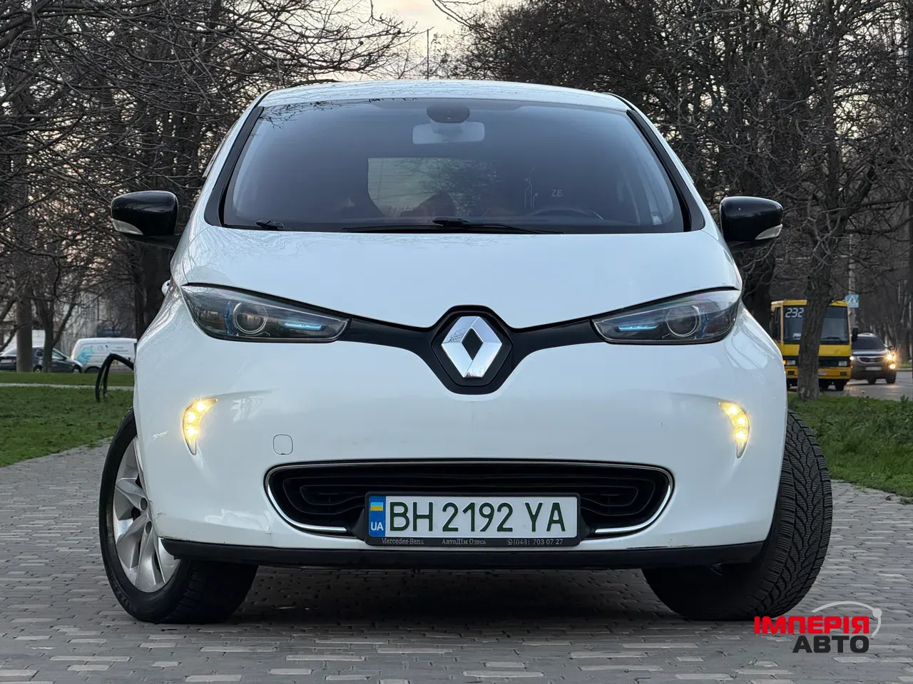 Renault ZOE - фото 20