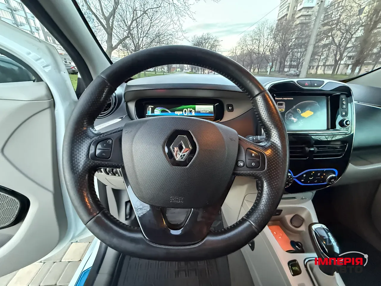 Renault ZOE - фото 57