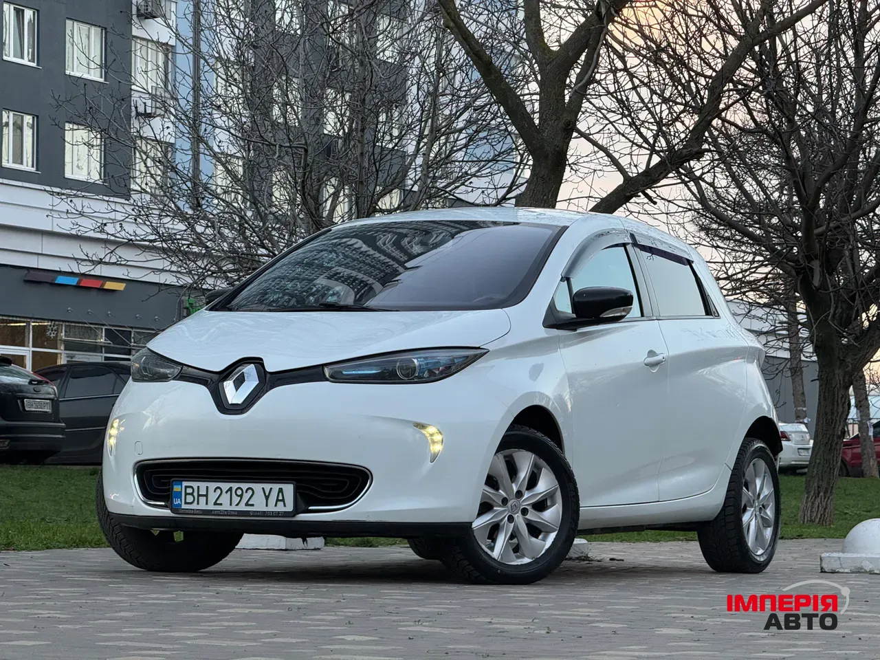 Renault ZOE - фото 4