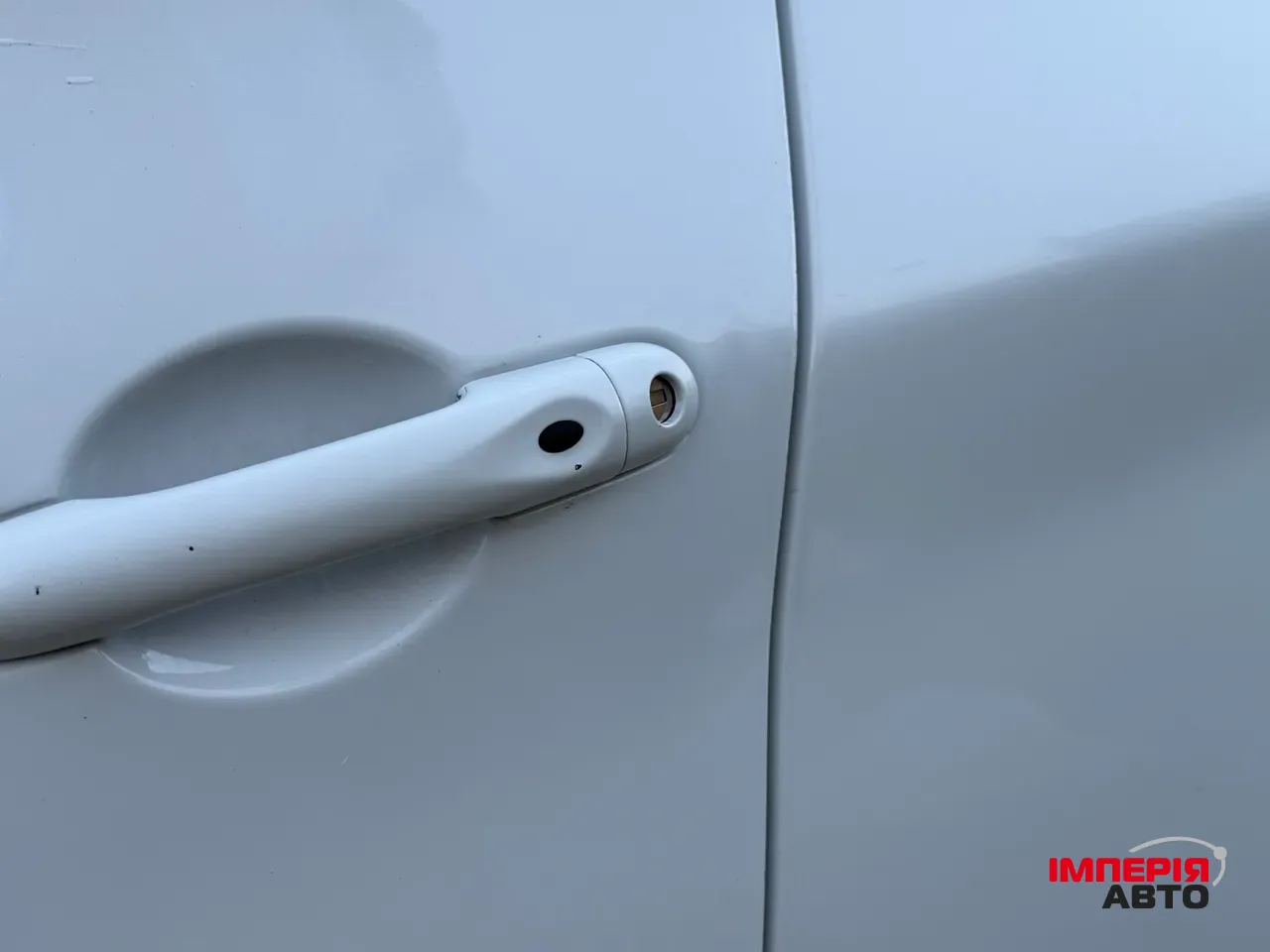 Renault ZOE - фото 9