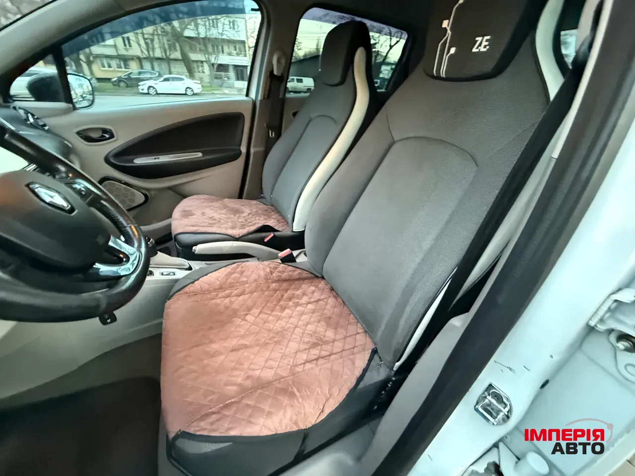 Renault ZOE - фото 59