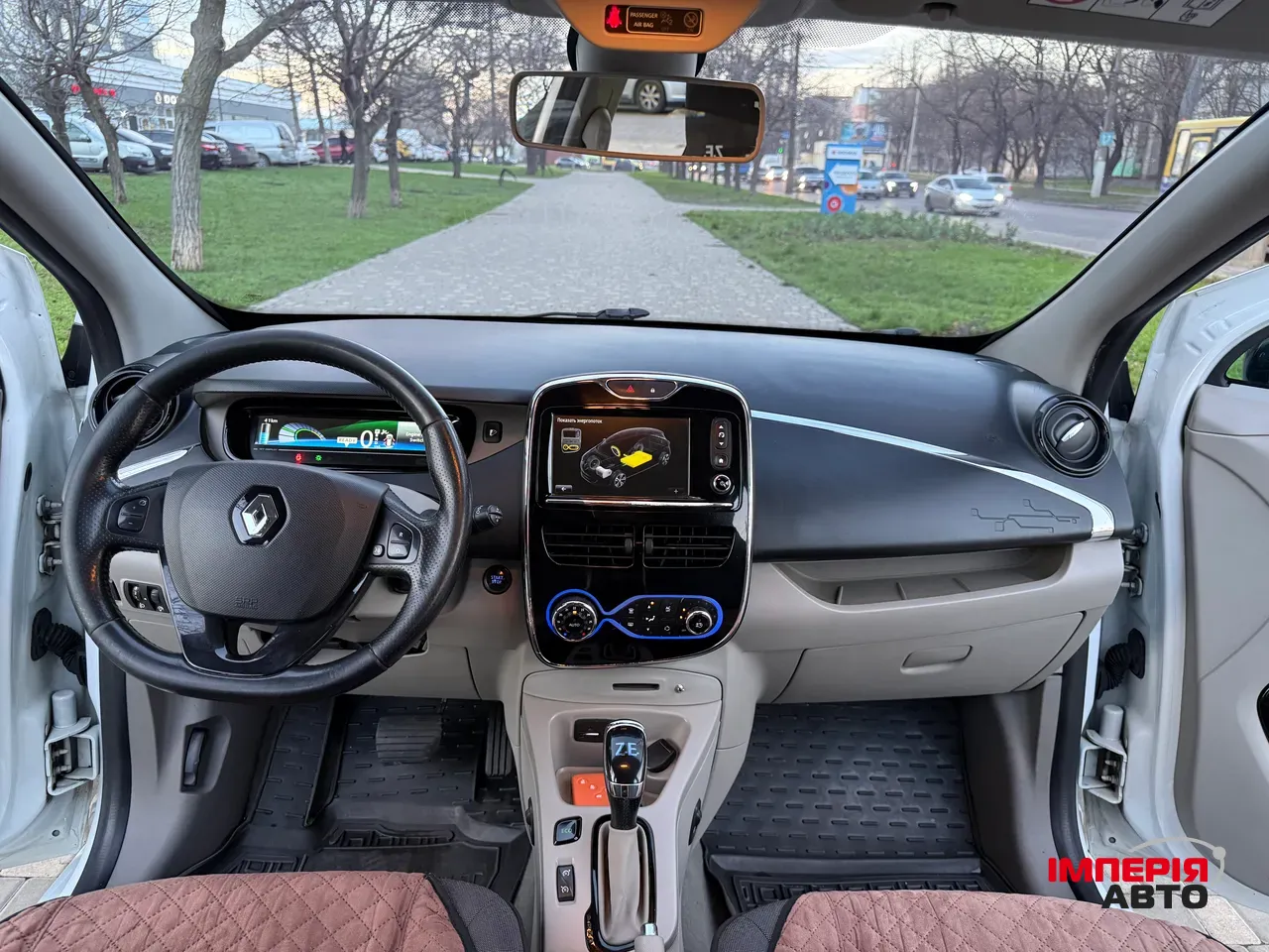 Renault ZOE - фото 41