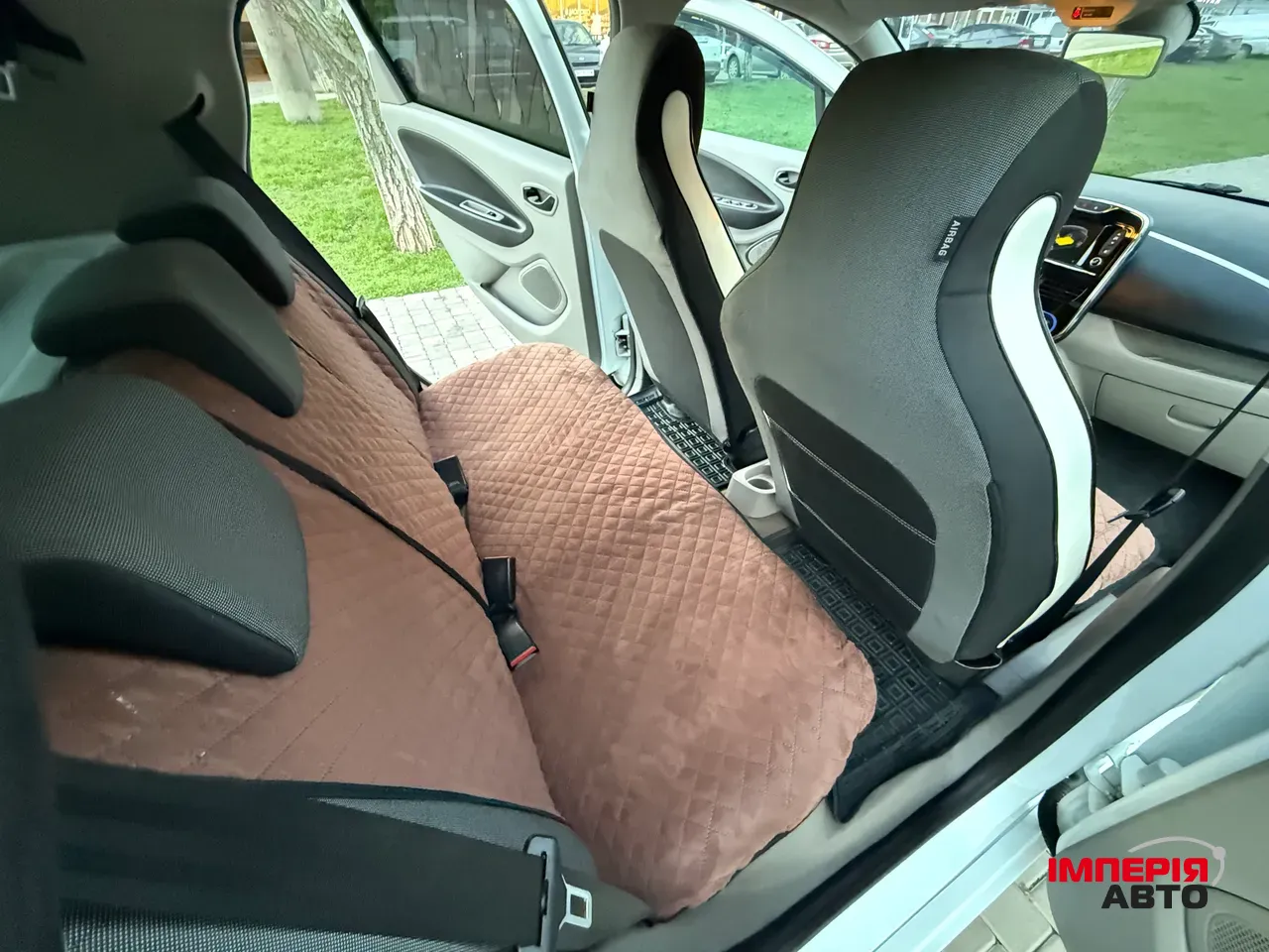 Renault ZOE - фото 33