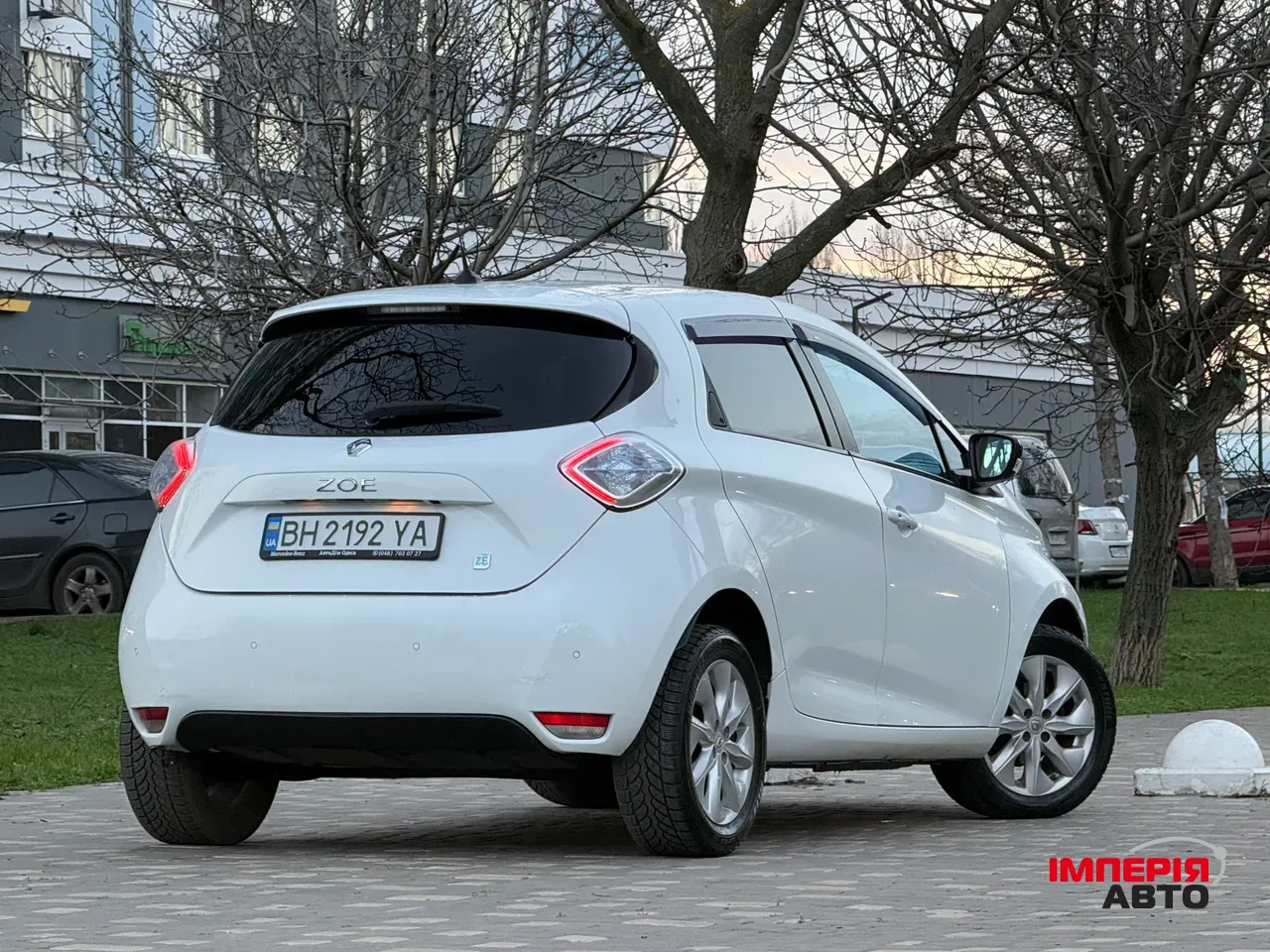 Renault ZOE - фото 19