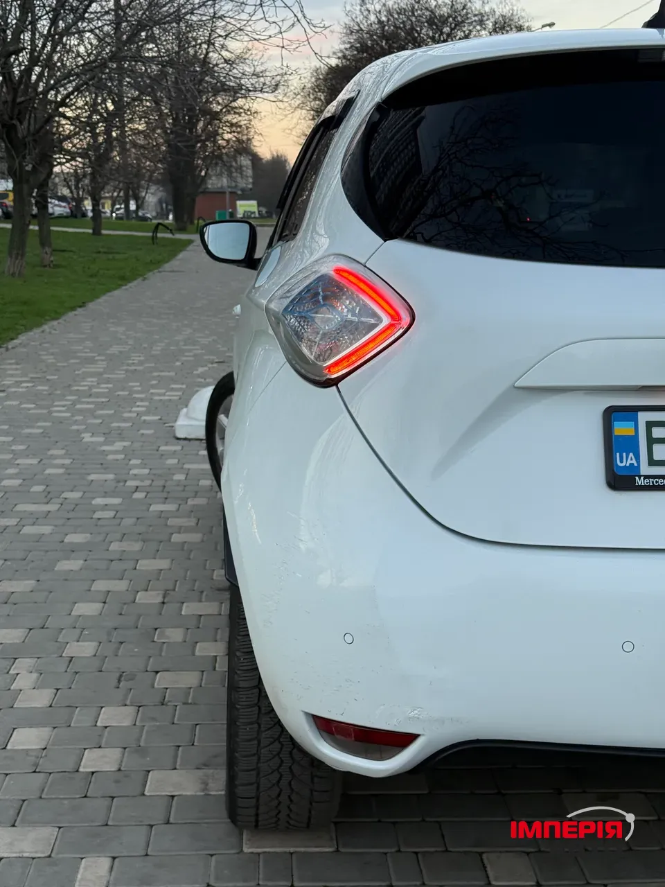 Renault ZOE - фото 28