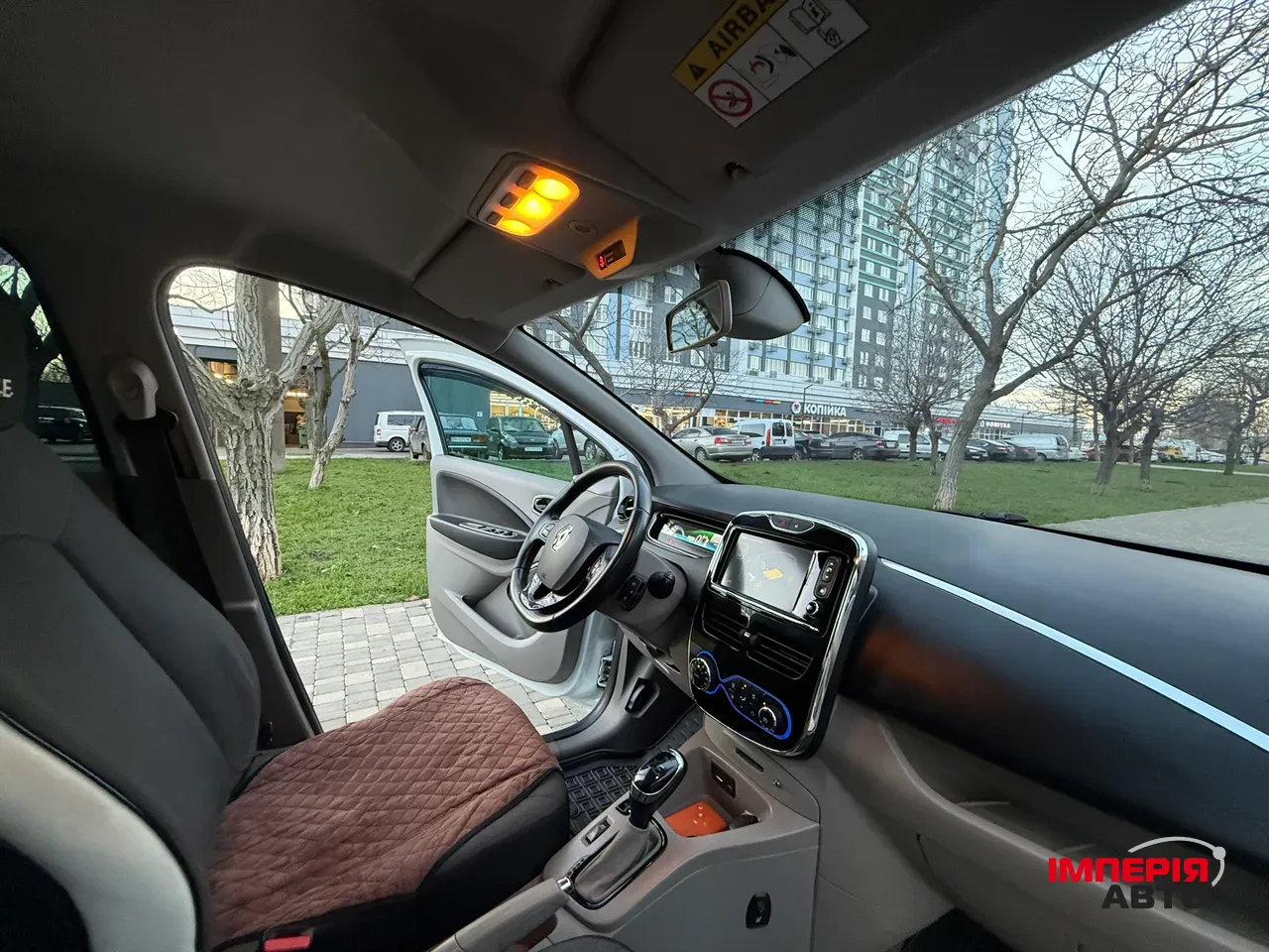 Renault ZOE - фото 52