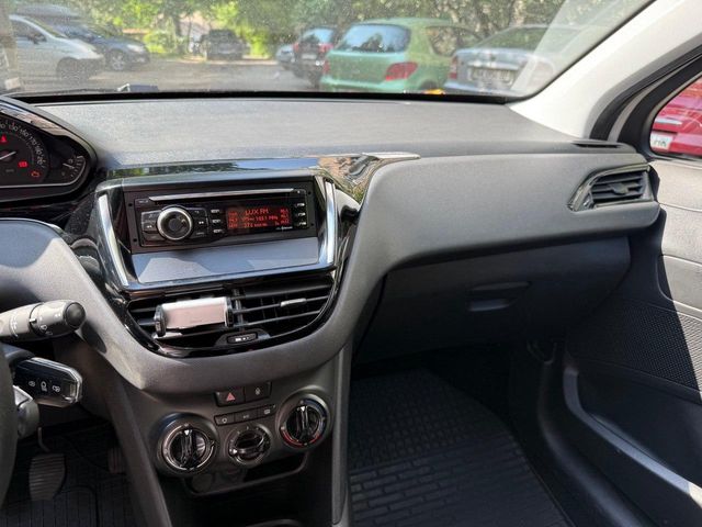 Peugeot 208 - фото 3