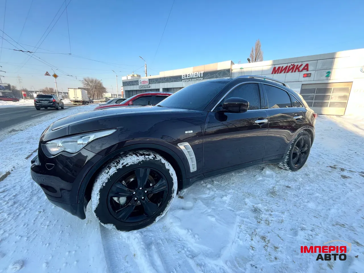 Infiniti FX - фото 3