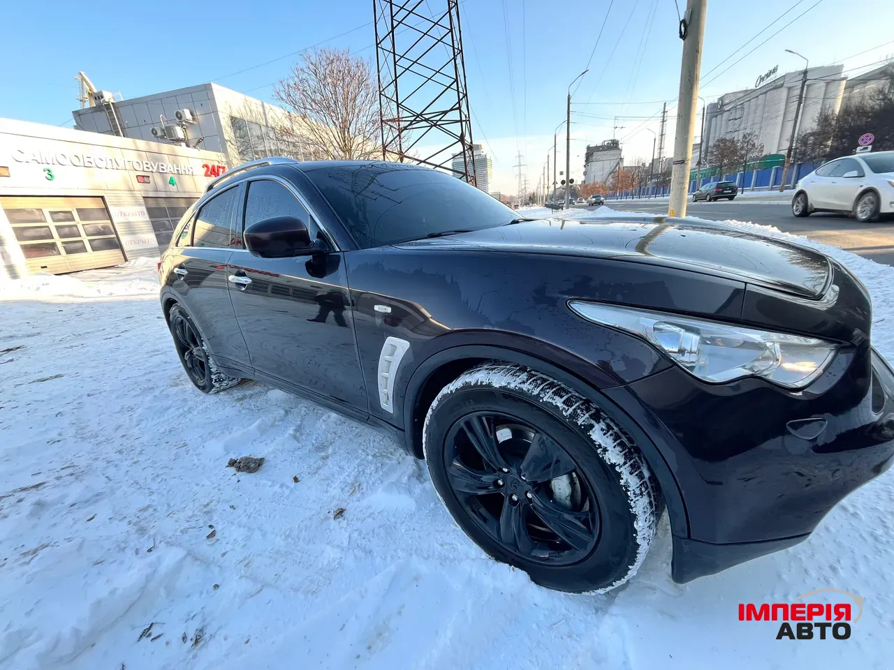 Infiniti FX - фото 6