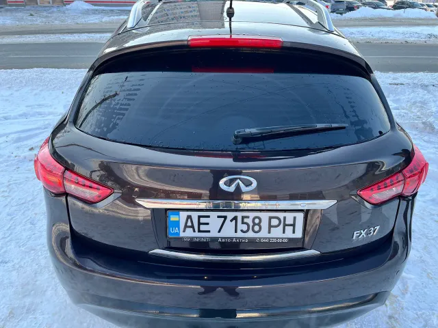 Infiniti FX - фото 4