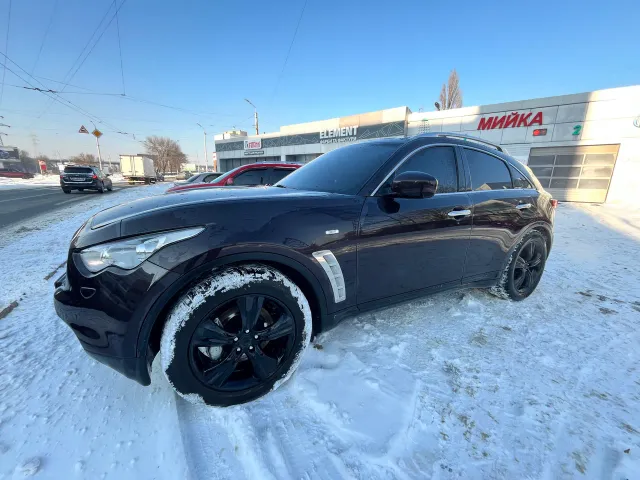 Infiniti FX - фото 3