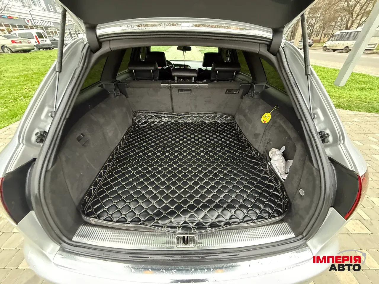 Audi A6 - фото 25