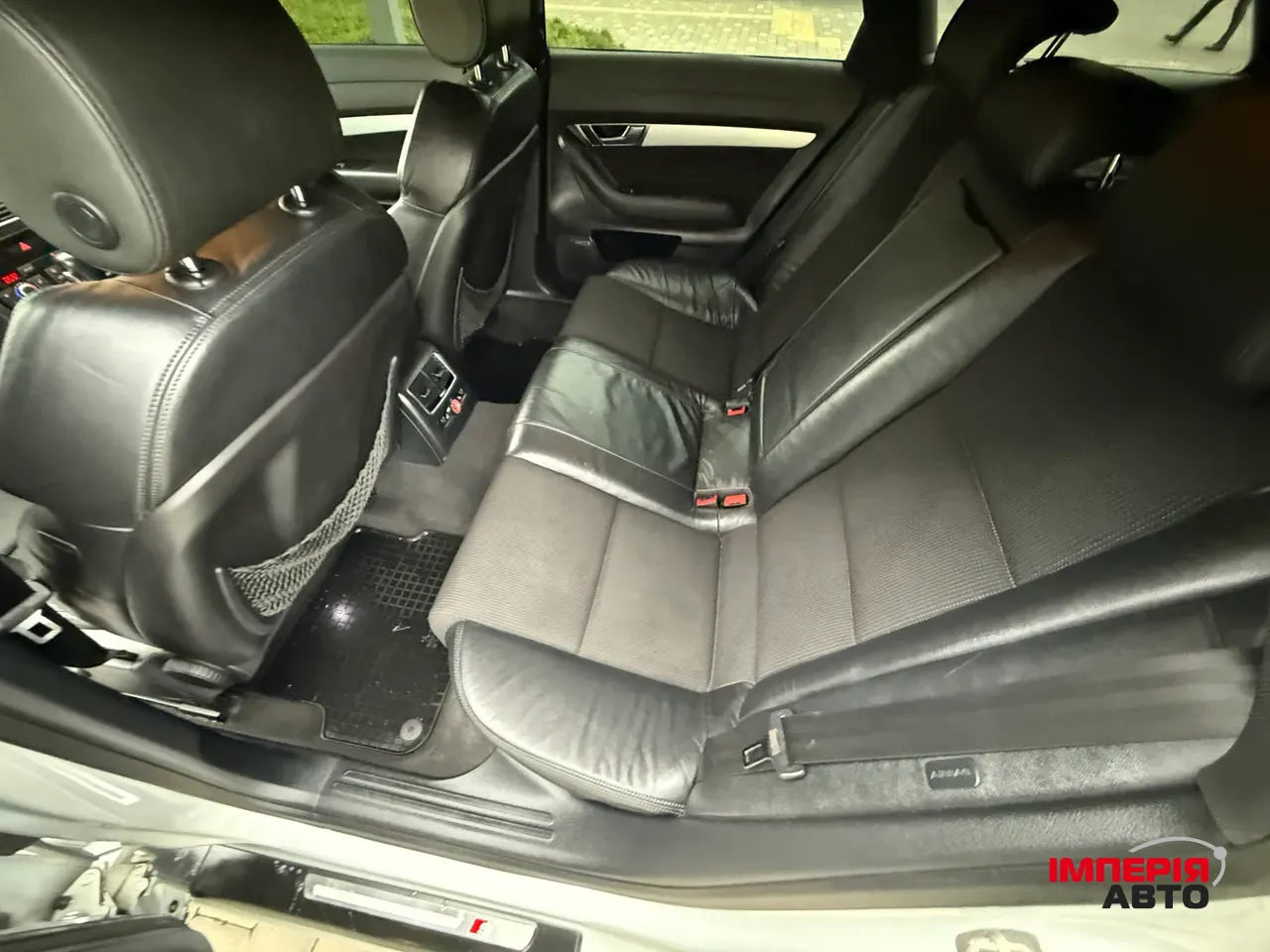 Audi A6 - фото 32