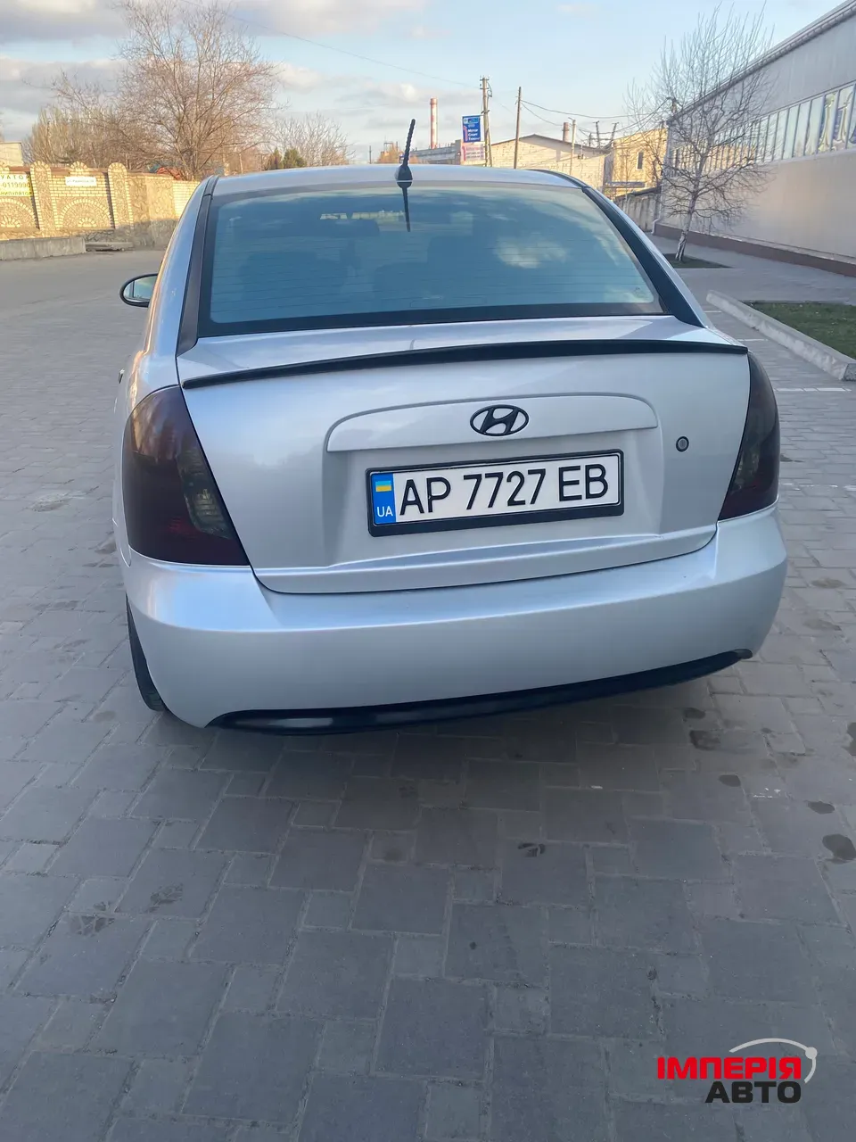 Hyundai Accent - фото 3