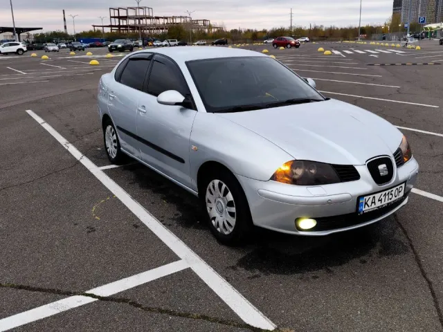 SEAT Cordoba - фото 3