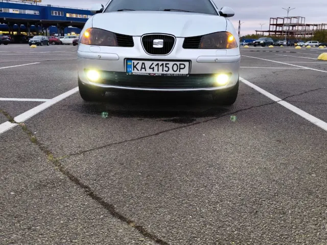 SEAT Cordoba - фото 2