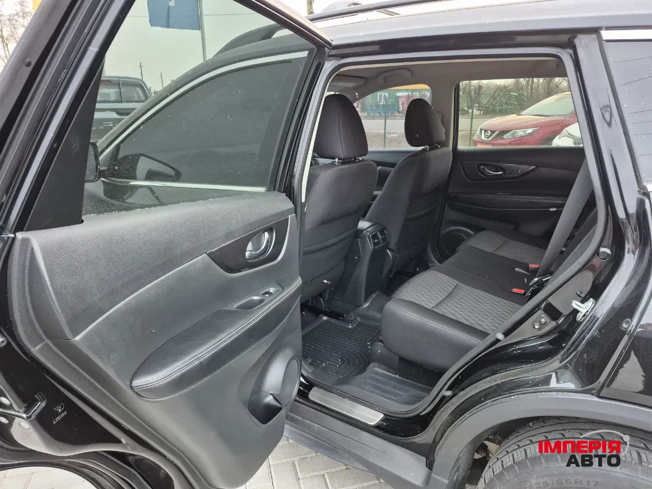 Nissan Rogue - фото 9