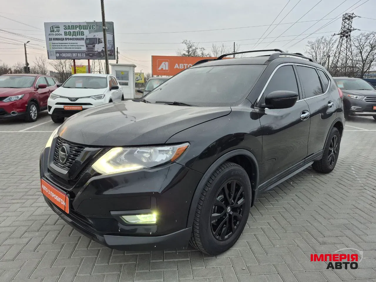 Nissan Rogue - фото 1