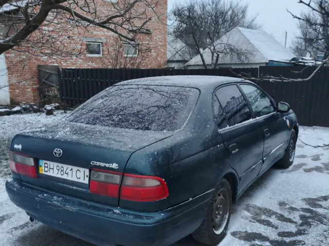 Toyota Carina E - фото 1