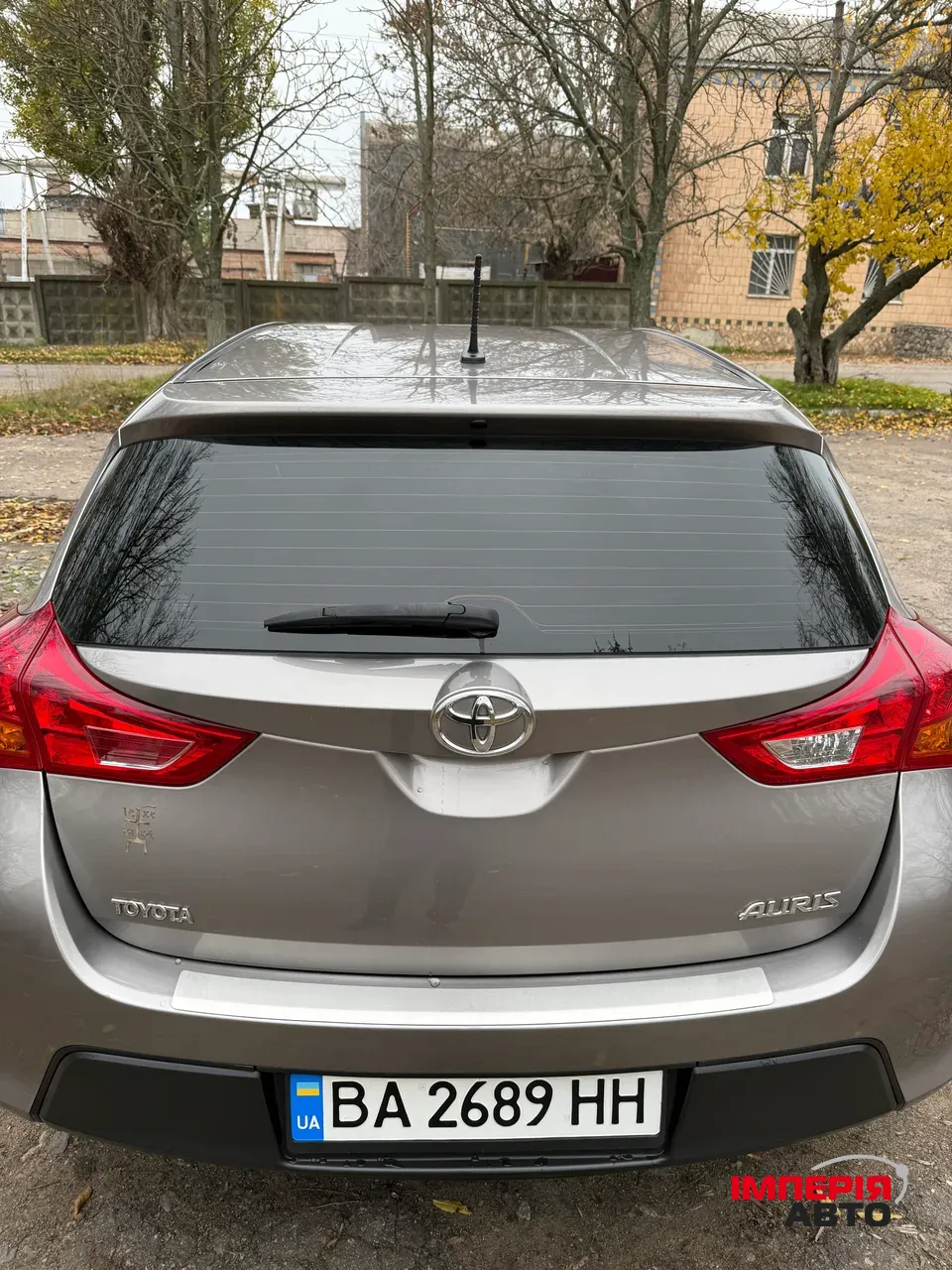 Toyota Auris - фото 7