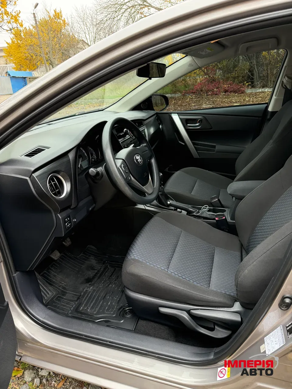 Toyota Auris - фото 15