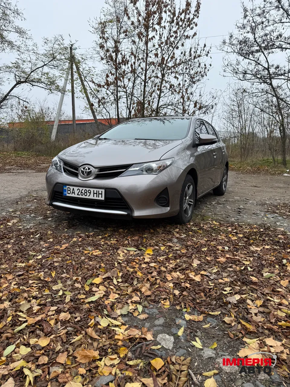 Toyota Auris - фото 3