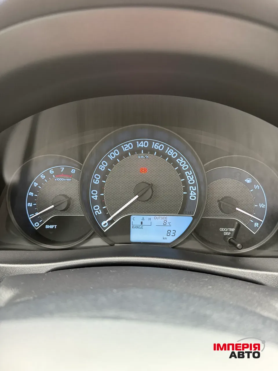 Toyota Auris - фото 8