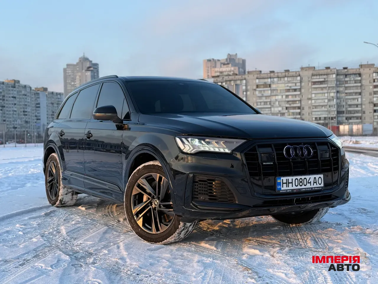Audi Q7 - фото 1