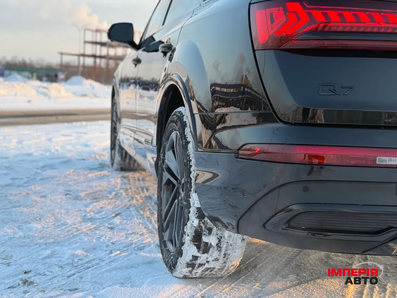 Audi Q7 - фото 5