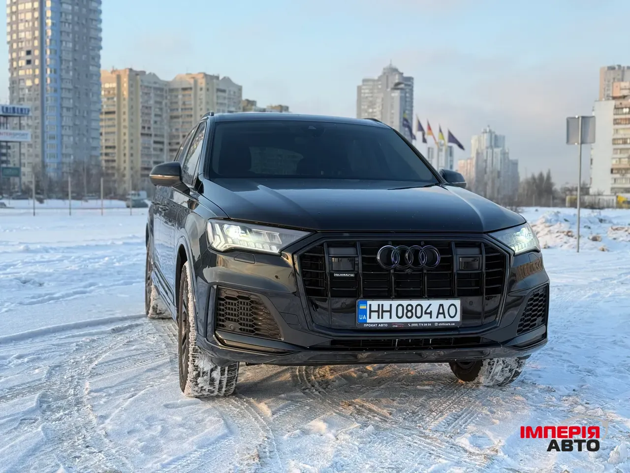 Audi Q7 - фото 12