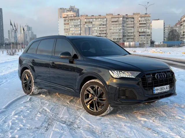 Audi Q7 - фото 2