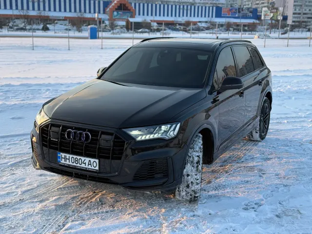 Audi Q7 - фото 3