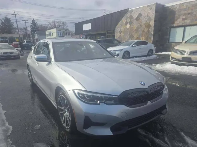 BMW 3 серії - фото 1