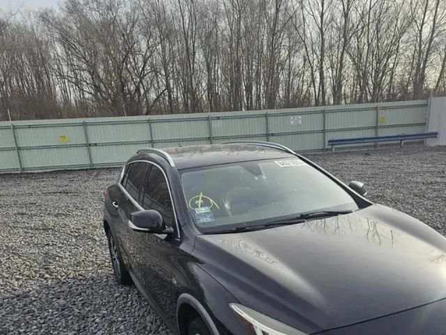 Infiniti QX30 - фото 3