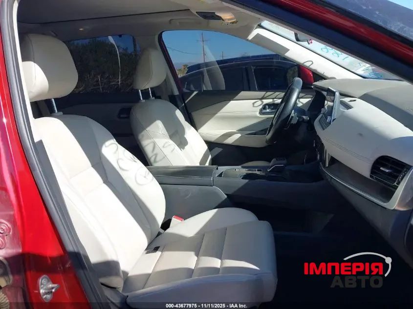 Nissan Rogue - фото 4