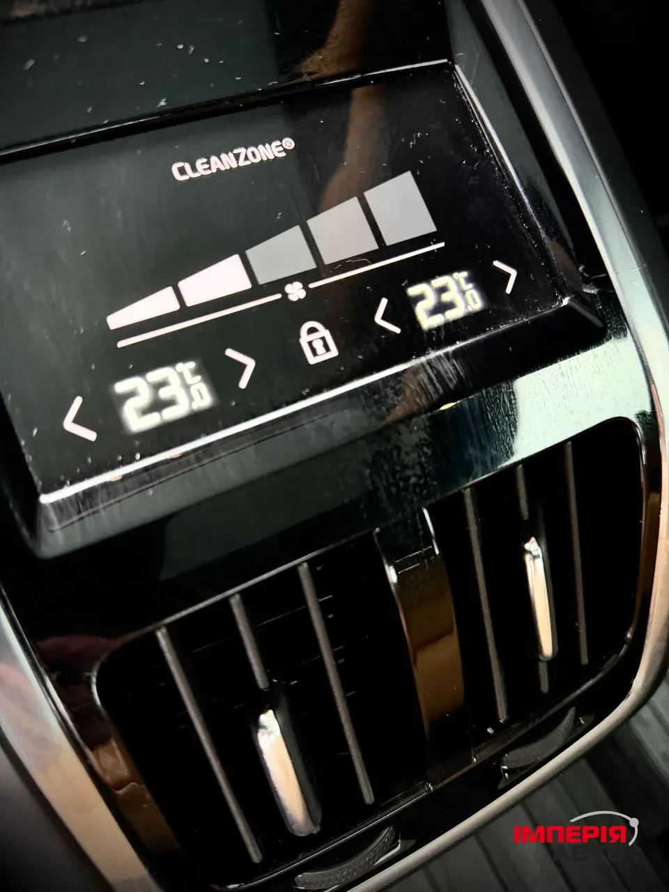 Volvo S90 - фото 30